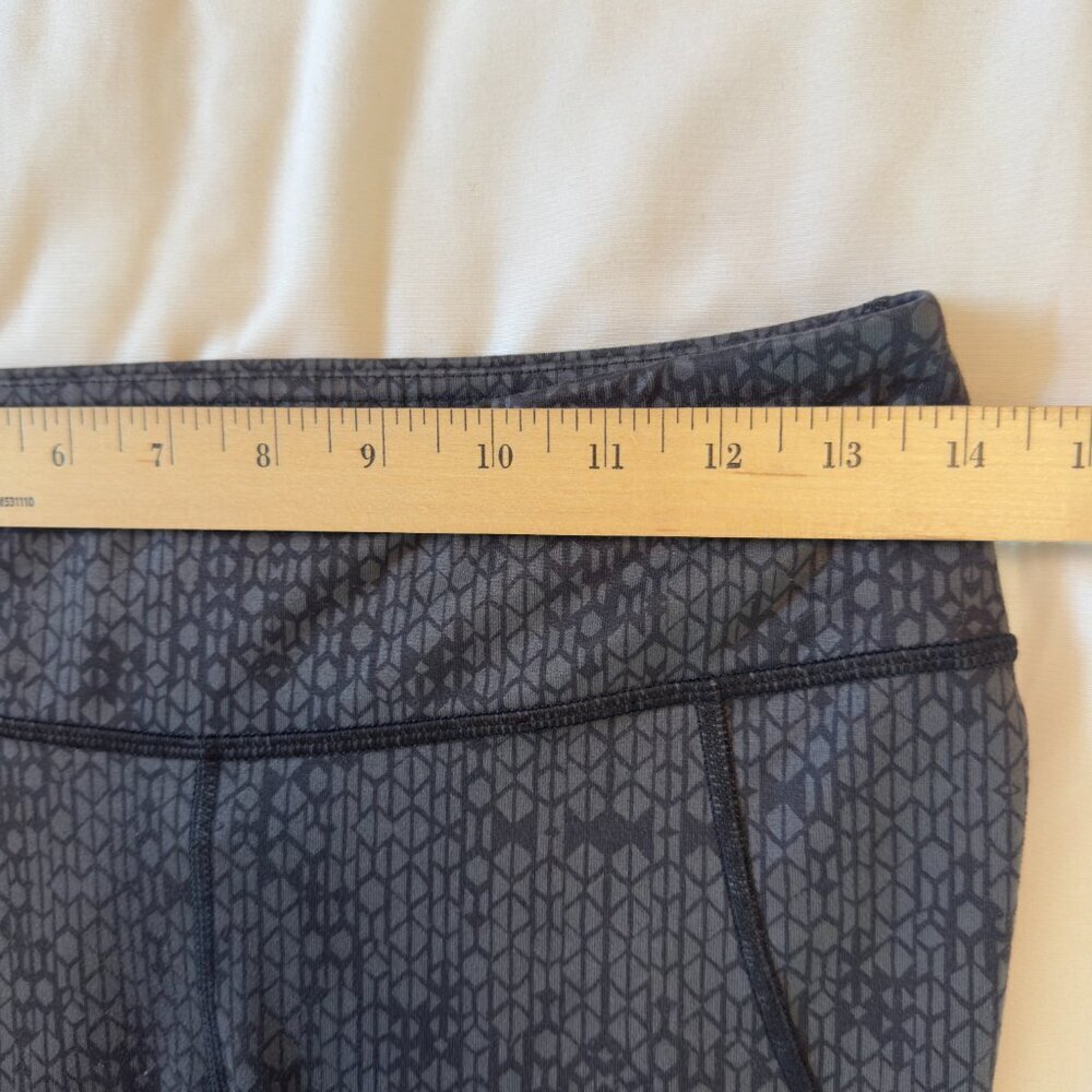 Patagonia Centered Worn Wear Gray Geometric Leggings Women's Sz M Athletic Yoga - Picture 11 of 15